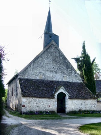Brinay, Église Saint-Aignan