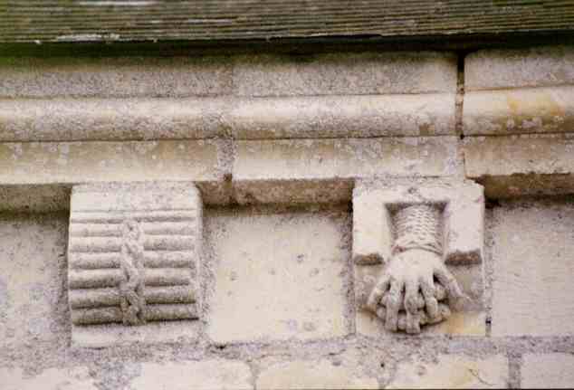 Modillons sculptés