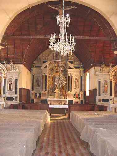 Crannes-en-Champagne, Église Saint-Cyr et Sainte Julitte