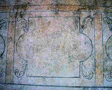 Cartouche où figurait probablement une inscription