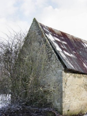 Chapelle Saint-Léonard: vue extérieure et nef