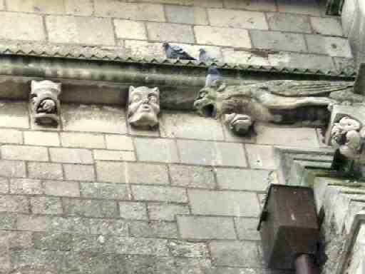 Modillons du mur sud