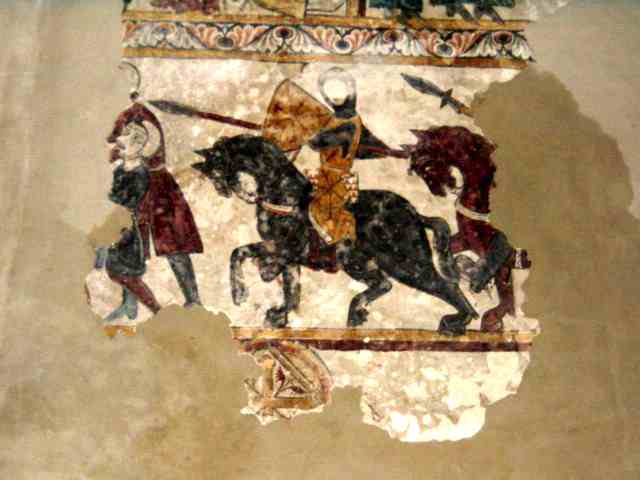 Mur sud: Cavaliers chassant deux paysans