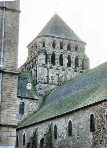 La tour romane