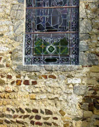 Appareil en arêtes de poisson (opus spicatum) du mur sud de la nef
