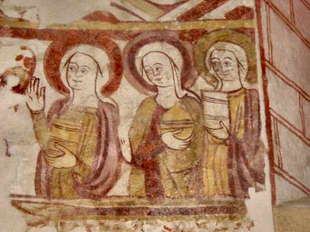 Les trois Saintes Femmes portent un voile blanc, leurs auréoles sont orange (gauche), rose et bistre (centre) et jaune (droite). Chacune porte un vase à parfum, l'un sphrérique, les deux autres cylindriques
